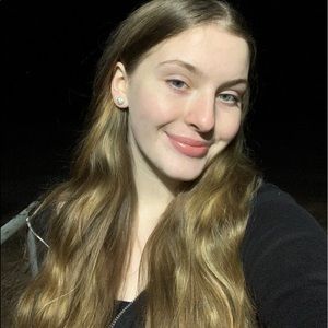 Meet your Posher, Abby